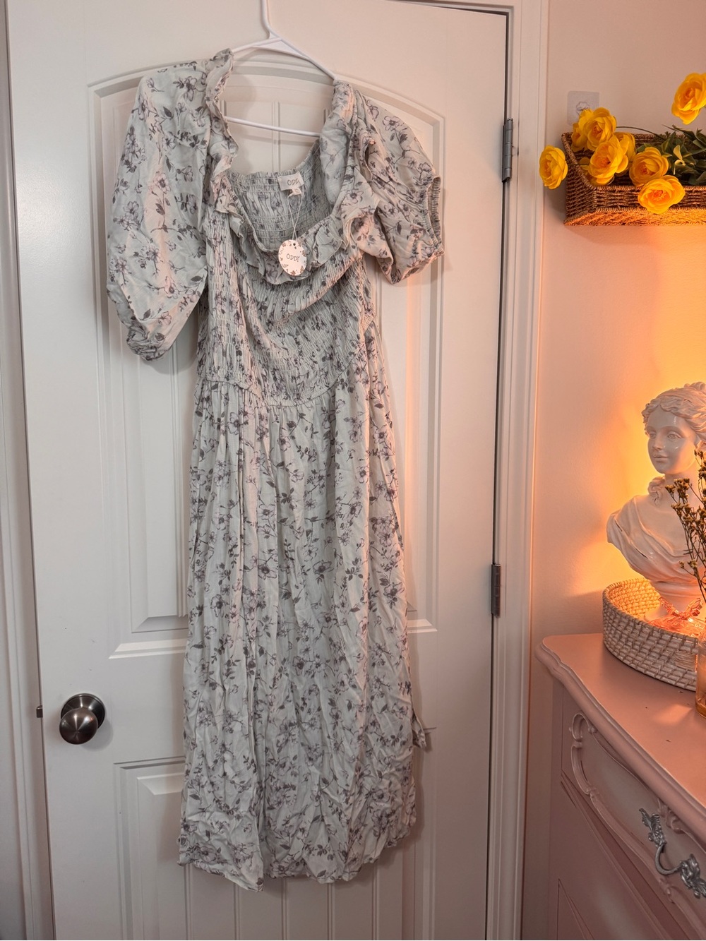 ODDY Light Gray Floral Ruffle Midi Dress